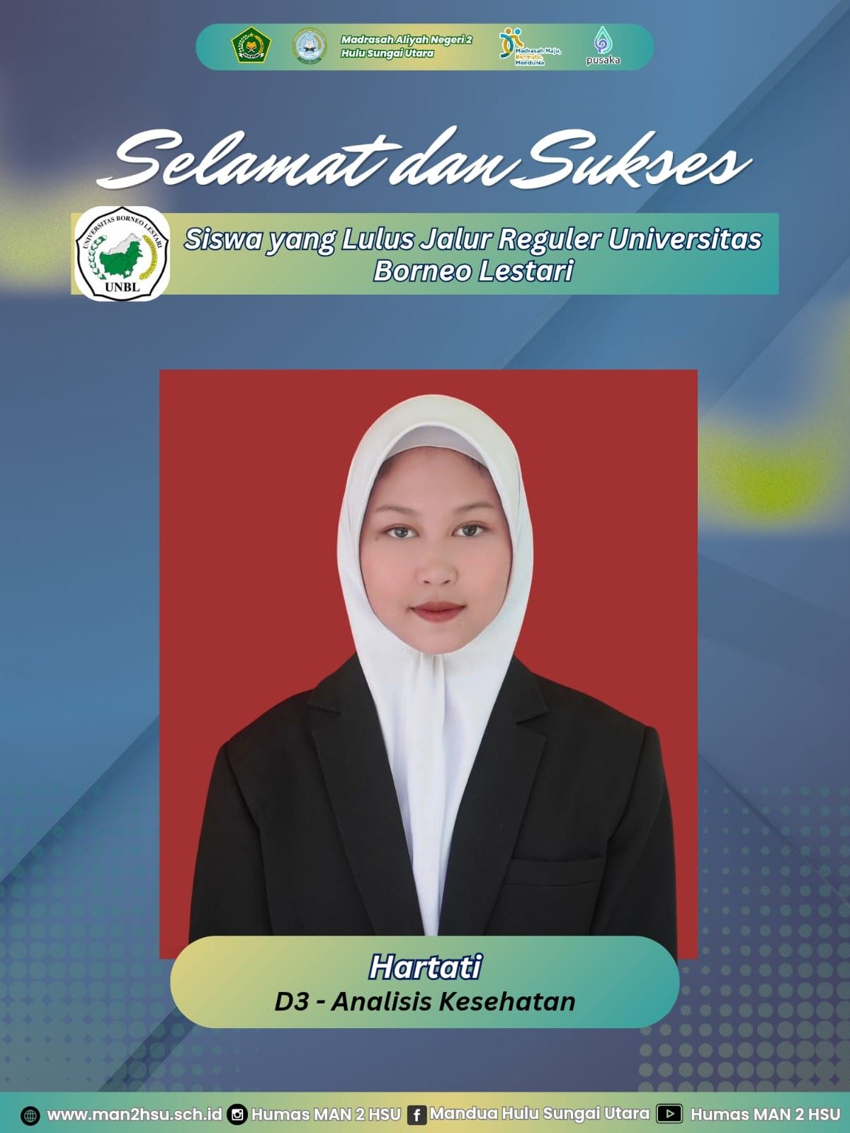 Siswi yang Lulus Universitas Borneo Lestari